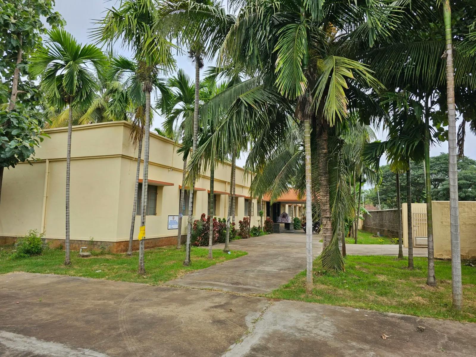 Bapuji High School